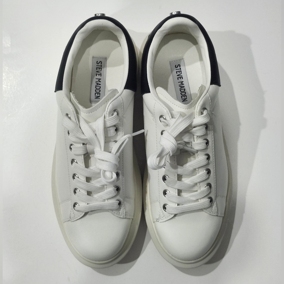 Steven Madden Women's GASP02S1 Sneakers Low Top White Size 9.5 US - Picture 5 of 7